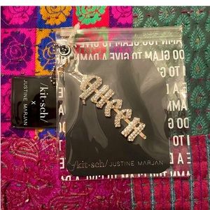 Kitsch x Justine Marjan “Queen” Clip in Gold.